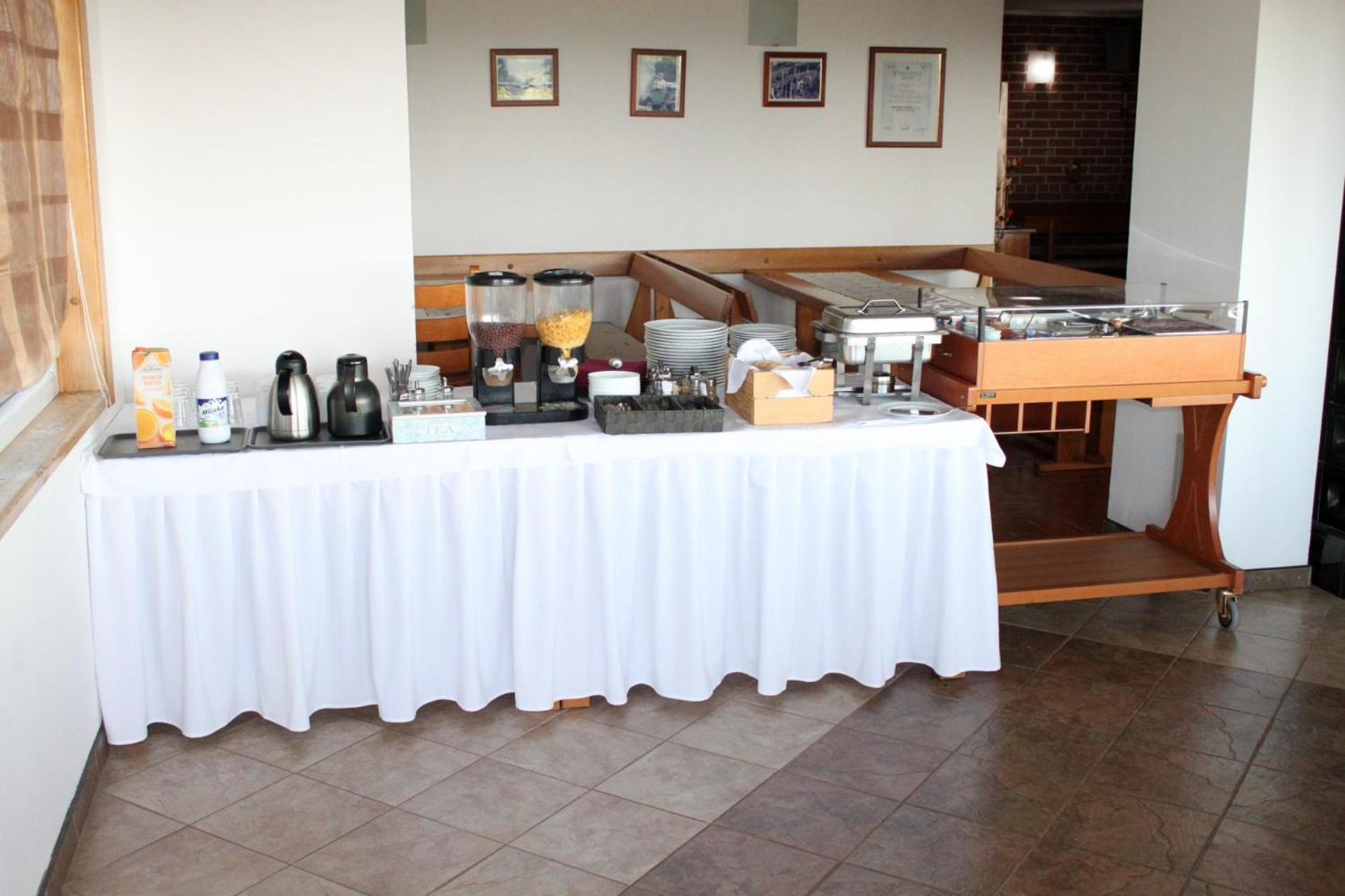 Guesthouse Rezekov Podrum Jastrebarsko Luaran gambar