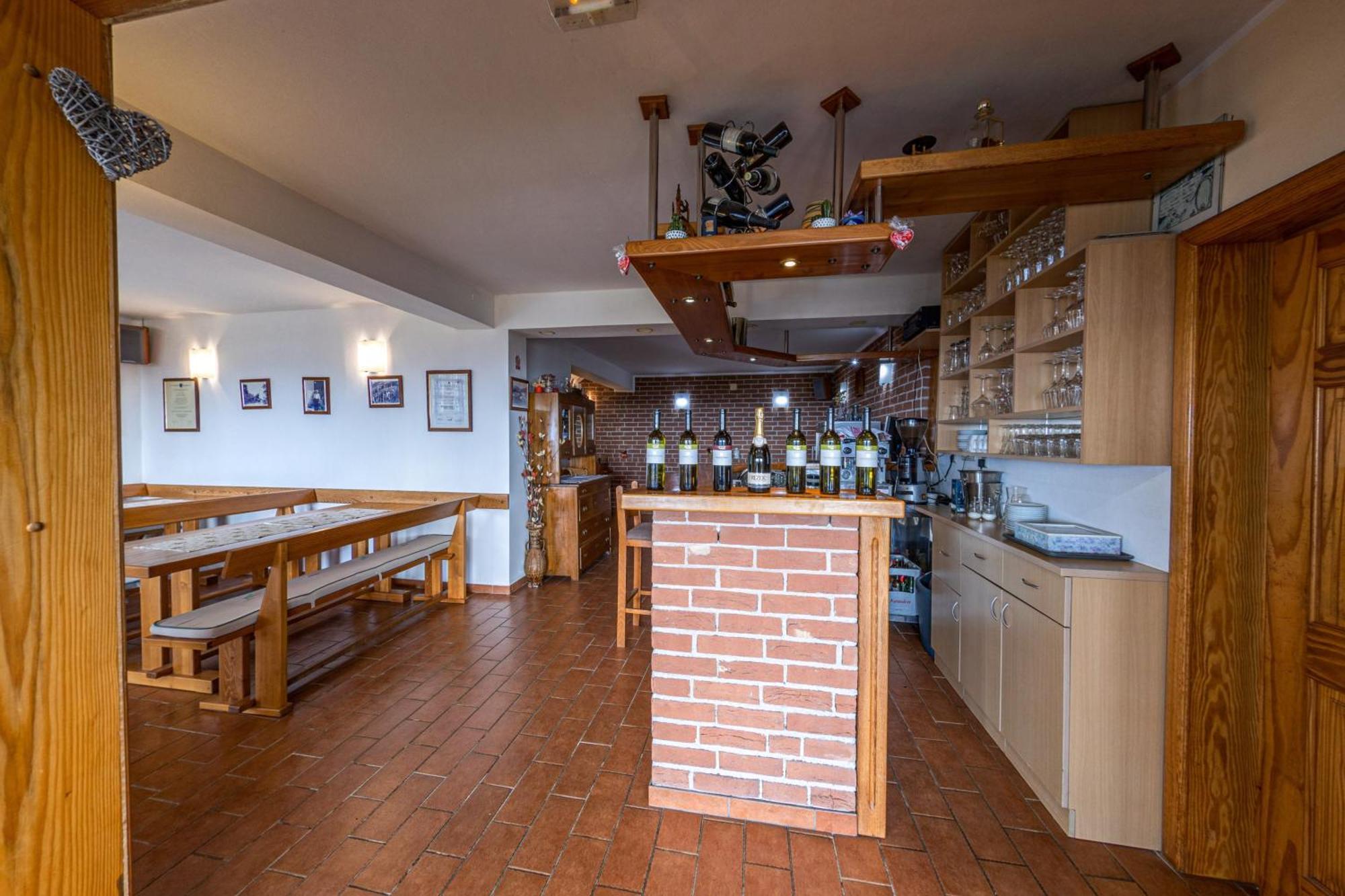 Guesthouse Rezekov Podrum Jastrebarsko Luaran gambar